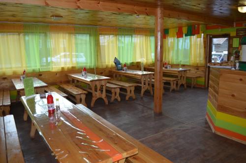 Gostevoi Dvor Anna in Bolshoye Goloustnoye Gostevoi Dvor Anna in Bolshoye Goloustnoye