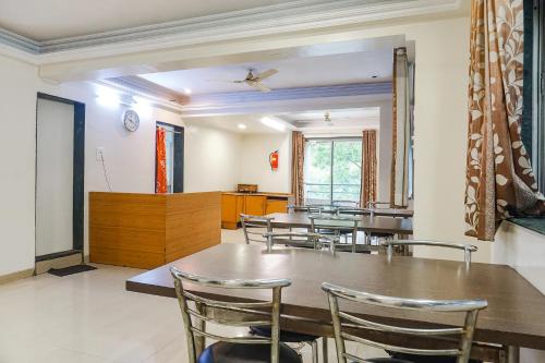 Food and beverages, FabHotel Royal Samrat - Ram Manohar Lohiya in Magarpatta City Food and beverages, FabHotel Royal Samrat - Ram Manohar Lohiya in Magarpatta City