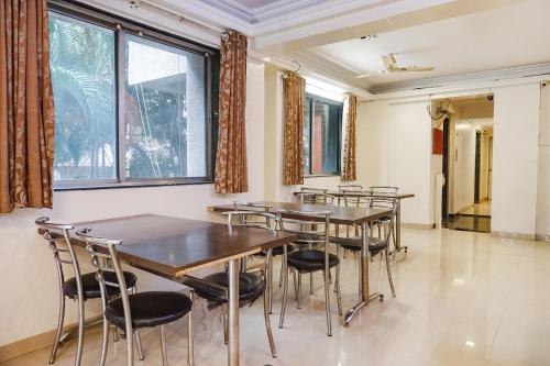 Food and beverages, FabHotel Royal Samrat - Ram Manohar Lohiya in Magarpatta City Food and beverages, FabHotel Royal Samrat - Ram Manohar Lohiya in Magarpatta City