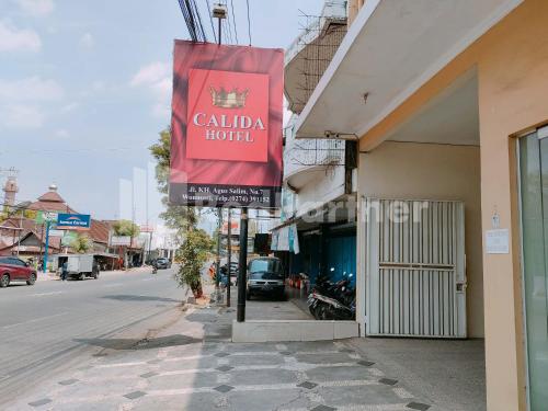 Entrance, Calida Hotel Mitra RedDoorz near Alun Alun Wonosari in Wonosari Entrance, Calida Hotel Mitra RedDoorz near Alun Alun Wonosari in Wonosari