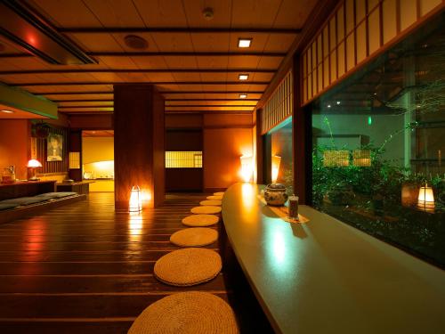 Bar/lounge, Shiki no Yuzashiki Musashino-Bekkan in Miyanoshita Bar/lounge, Shiki no Yuzashiki Musashino-Bekkan in Miyanoshita