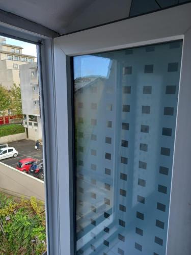 Pavillon au pied du RER B à 5 minutes de Paris et 30 MN Stade de France (3 Hebergements - au 1er ETage 1 appartement 2 pieces et au 2eme Etage un logement de 2 chambres loue) in Cachan Pavillon au pied du RER B à 5 minutes de Paris et 30 MN Stade de France (3 Hebergements - au 1er ETage 1 appartement 2 pieces et au 2eme Etage un logement de 2 chambres loue) in Cachan