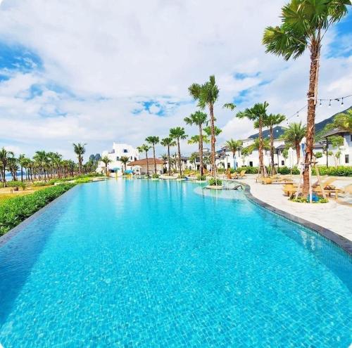 Garden, Royal Beach Villa Sonasea Van Đon Quang Ninh in Van Don Garden, Royal Beach Villa Sonasea Van Đon Quang Ninh in Van Don
