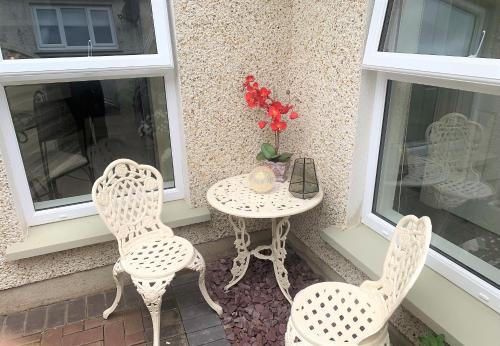 Jardim, Naas 2 Bedroom Back Garden Escape in Naas Jardim, Naas 2 Bedroom Back Garden Escape in Naas