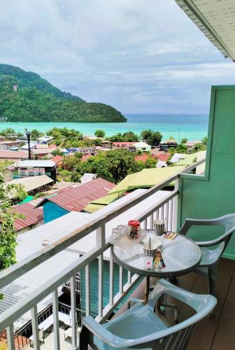 Balcony/terrace, Blue View House Phi Phi in Long Beach Balcony/terrace, Blue View House Phi Phi in Long Beach