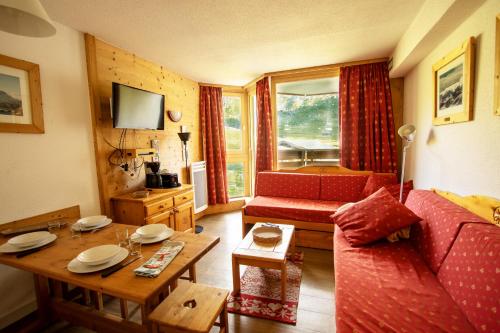 Bilik tetamu, Tignes - Résidence Le Borsat au pied des pistes (4 personnes) (Tignes - Residence Le Borsat au pied des pistes (4 personnes)) in Tignes Bilik tetamu, Tignes - Résidence Le Borsat au pied des pistes (4 personnes) (Tignes - Residence Le Borsat au pied des pistes (4 personnes)) in Tignes