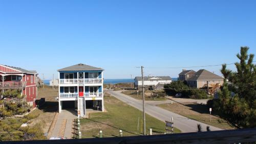 Oceanside, Private Pool, Close to Beach Access and Shopping! KH1, Marabel-by-the-Sea in Kitty Hawk (NC) Oceanside, Private Pool, Close to Beach Access and Shopping! KH1, Marabel-by-the-Sea in Kitty Hawk (NC)