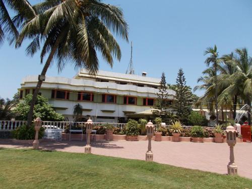 This photo about Sandy Resort shared on HyHotel.com