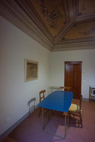 Volterra - Palazzo Contugi xiv Sec in Volterra Volterra - Palazzo Contugi xiv Sec in Volterra