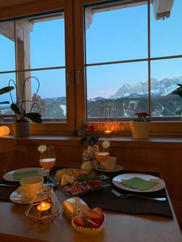 餐飲選擇, La Montana - Ski & Hiking LODGE in 謝拉德明 餐飲選擇, La Montana - Ski & Hiking LODGE in 謝拉德明