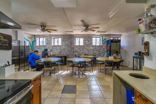 편의 시설/서비스, NY 무어 호스텔 (NY Moore Hostel) in 브루클린 편의 시설/서비스, NY 무어 호스텔 (NY Moore Hostel) in 브루클린