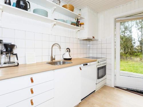 Comoditats, 6 person holiday home in Hals-By Traum in Hals Comoditats, 6 person holiday home in Hals-By Traum in Hals