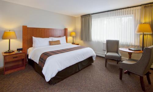 This photo about Whistler's Inn shared on HyHotel.com
