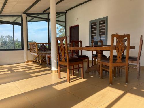 Thendral: Delightful homestay on a hill near Ooty in Woodbrook Thendral: Delightful homestay on a hill near Ooty in Woodbrook