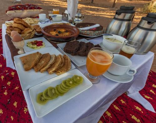 Food and beverages, SAHARA WAVES CAMP in Merzouga Food and beverages, SAHARA WAVES CAMP in Merzouga