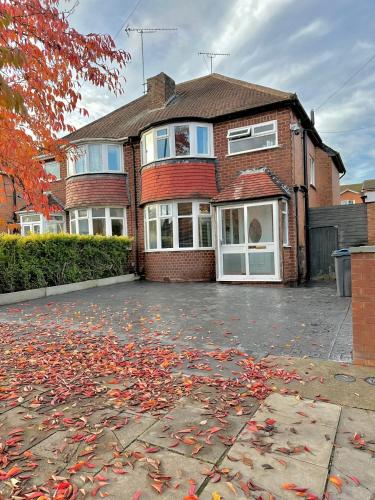 Luxurious family home in West Midlands in Rednal Luxurious family home in West Midlands in Rednal