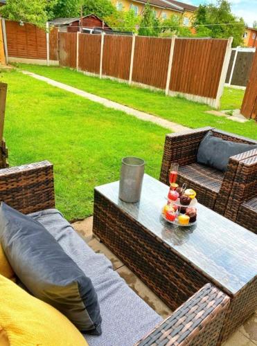 Luxurious family home in West Midlands in Rednal Luxurious family home in West Midlands in Rednal