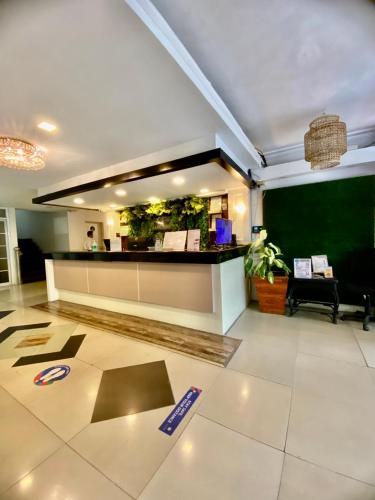 Lobi, Hotel Euroasia by Bluebookers in Angeles / Clark Lobi, Hotel Euroasia by Bluebookers in Angeles / Clark