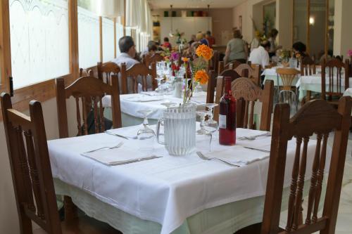 Étterem, Cabanas Valle del Cabriel in Villatoya Étterem, Cabanas Valle del Cabriel in Villatoya