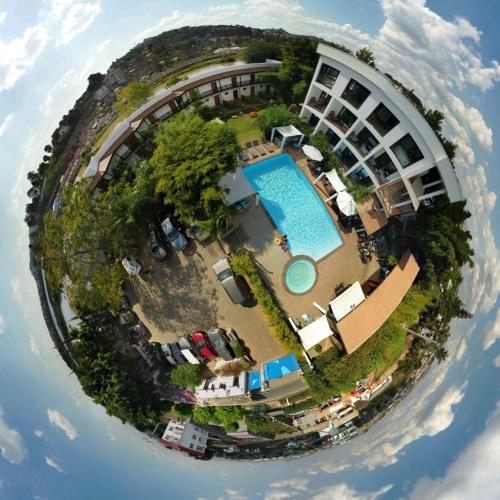 Vista exterior, Ikopa Hôtel Madagascar (Ikopa Hotel Madagascar) in Alasora Vista exterior, Ikopa Hôtel Madagascar (Ikopa Hotel Madagascar) in Alasora