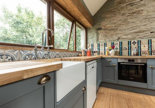 Konyha, Penbanc Bach in Moylgrove Konyha, Penbanc Bach in Moylgrove