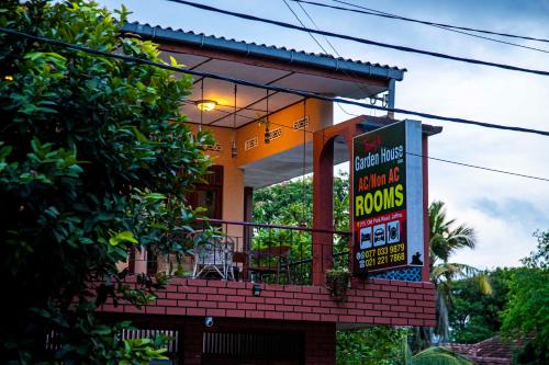 Tony's Garden House Back Packers inn in Jaffna Tony's Garden House Back Packers inn in Jaffna