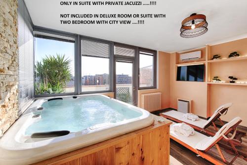 Penthouse Station Luxury Suites & Apartment