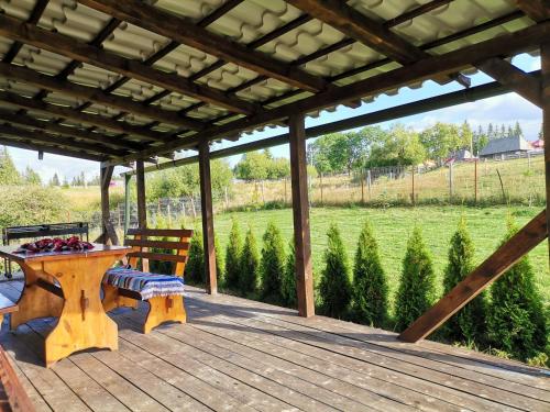 Erkély/terasz, Căsuța de munte (Casuta de munte) in Marisel Erkély/terasz, Căsuța de munte (Casuta de munte) in Marisel