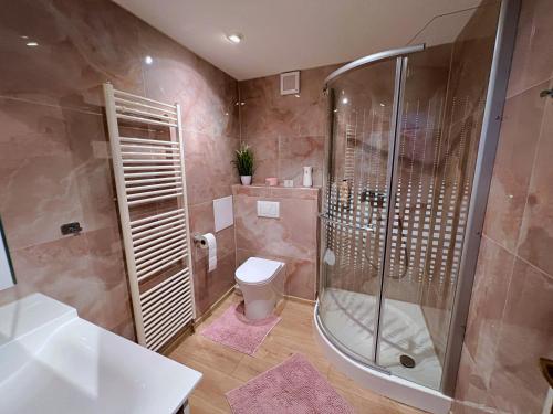 Badkamer, Apartmán Stará Sásová (Apartman Stara Sasova) in Banska Bystrica Badkamer, Apartmán Stará Sásová (Apartman Stara Sasova) in Banska Bystrica