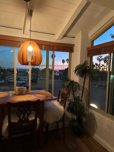 Beach Shack in Huntington Beach (CA) Beach Shack in Huntington Beach (CA)