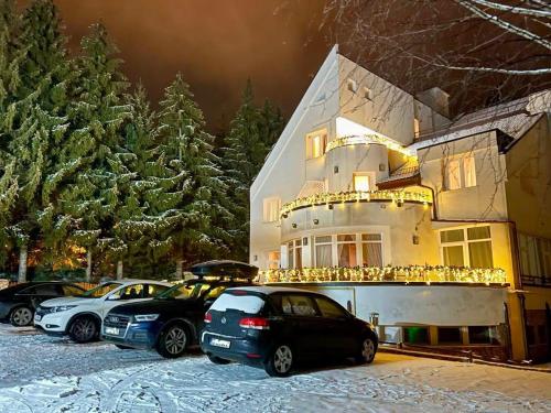 Vista exterior, Vila Diana - Poiana Brasov with breakfast optional at hotel Simona Halep in Poiana Brasov Vista exterior, Vila Diana - Poiana Brasov with breakfast optional at hotel Simona Halep in Poiana Brasov