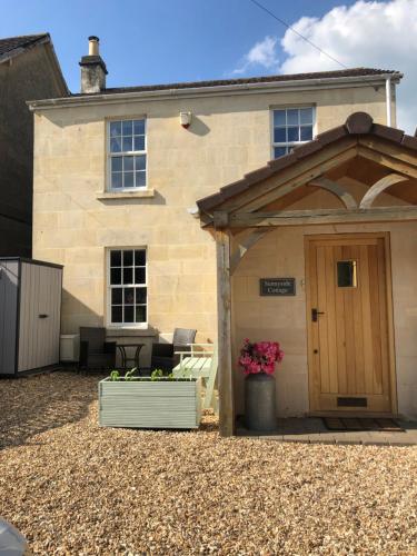 Pohled zvenku, Sunnyside, Bath – 3 Bedroom Cottage With Parking in Kelston Pohled zvenku, Sunnyside, Bath – 3 Bedroom Cottage With Parking in Kelston