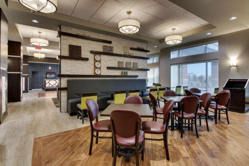 مطعم, Drury Inn & Suites Columbus Polaris in كولومبوس مطعم, Drury Inn & Suites Columbus Polaris in كولومبوس
