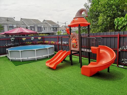 Playground, Red Triangle Cottage Roomstay Kerteh Paka in Kertih Playground, Red Triangle Cottage Roomstay Kerteh Paka in Kertih