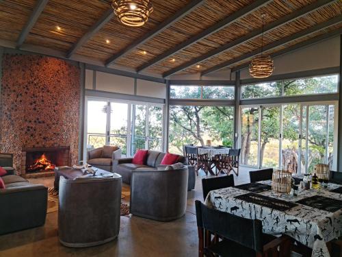 레스토랑, Mountain Peak Game Lodge in 아우초 레스토랑, Mountain Peak Game Lodge in 아우초