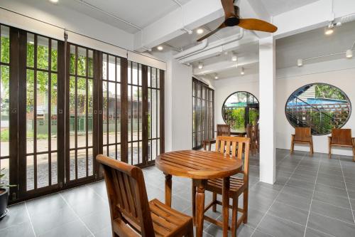 Homie Non - โฮมมี่ นนท์ near Nonthaburi Market Homie Non - โฮมมี่ นนท์ near Nonthaburi Market