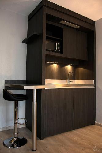 Kitchen, Sejours & Affaires Aix-en-Provence Mirabeau in Aix-en-Provence Kitchen, Sejours & Affaires Aix-en-Provence Mirabeau in Aix-en-Provence