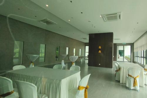 Meeting room / ballrooms, Sunway Onsen Suites - Theme Park Tambun Ipoh in Tambun Meeting room / ballrooms, Sunway Onsen Suites - Theme Park Tambun Ipoh in Tambun
