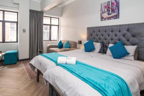 Gorgeous studio in Cape Town 102