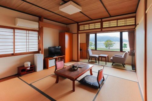 Jinpuso Inn in Miyazu Jinpuso Inn in Miyazu