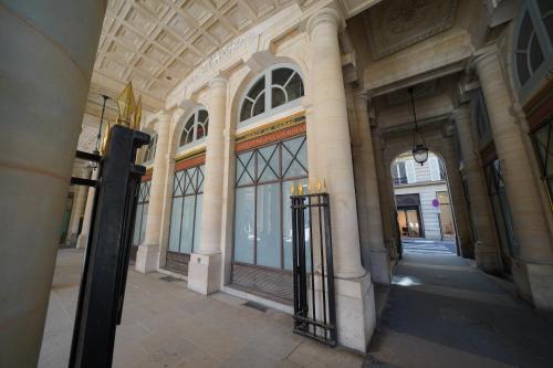 Hotel Montpensier in 1st - Louvre - Chatelet Hotel Montpensier in 1st - Louvre - Chatelet