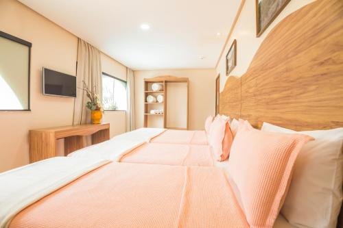 Terra dos Diamantes Hotel in เลนคอยส์ Terra dos Diamantes Hotel in เลนคอยส์