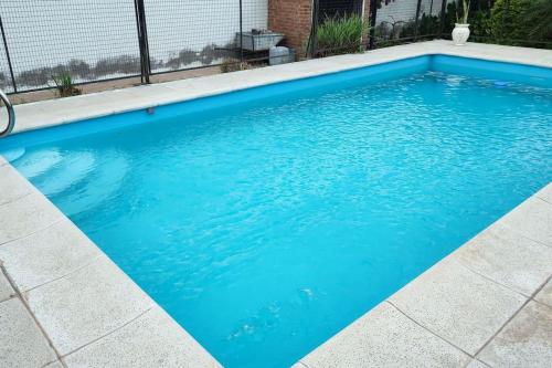 Departamento grande Tierra del sol -con pileta- A 5 minutos del estadio y del nodo tecnologico y cer in La Banda Departamento grande Tierra del sol -con pileta- A 5 minutos del estadio y del nodo tecnologico y cer in La Banda