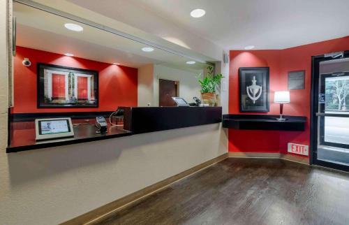 Lobby, Extended Stay America Suites - Orlando - Lake Mary - 1036 Greenwood Blvd in Lake Mary Lobby, Extended Stay America Suites - Orlando - Lake Mary - 1036 Greenwood Blvd in Lake Mary