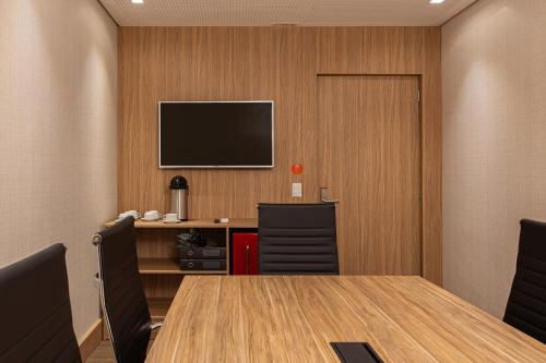 Phòng họp/ hội nghị, Hotel Moov Porto Alegre in Porto Alegre Phòng họp/ hội nghị, Hotel Moov Porto Alegre in Porto Alegre
