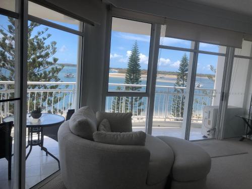 The Atrium Resort in Biggera Waters The Atrium Resort in Biggera Waters