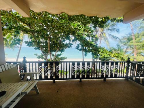 Balcony/terrace, Haad Khuad Resort near Bottle Beach Balcony/terrace, Haad Khuad Resort near Bottle Beach