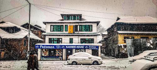 Kashmir house pahalgam in Pahalgam Kashmir house pahalgam in Pahalgam