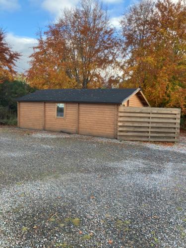 A szálláshely kívülről, Log Cabin in the City with hot tub in Smithton A szálláshely kívülről, Log Cabin in the City with hot tub in Smithton