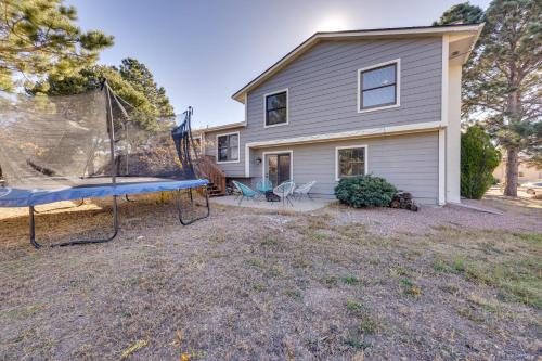 Spacious Colorado Springs Home with Fire Pit! in Gleneagle (CO) Spacious Colorado Springs Home with Fire Pit! in Gleneagle (CO)